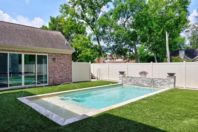 2727 Wynthrope Hall Dr, Murfreesboro, TN 37129