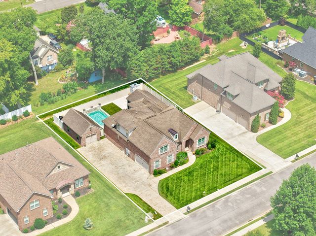 2727 Wynthrope Hall Dr, Murfreesboro, TN 37129