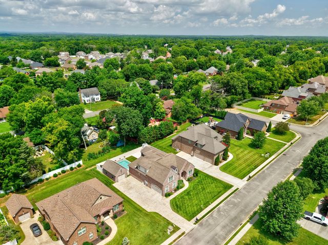 2727 Wynthrope Hall Dr, Murfreesboro, TN 37129