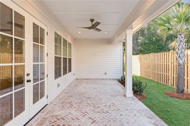 155 Laurel View Drive, St Simons Island, GA 31522