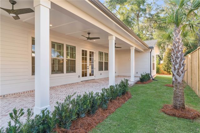 155 Laurel View Drive, St Simons Island, GA 31522