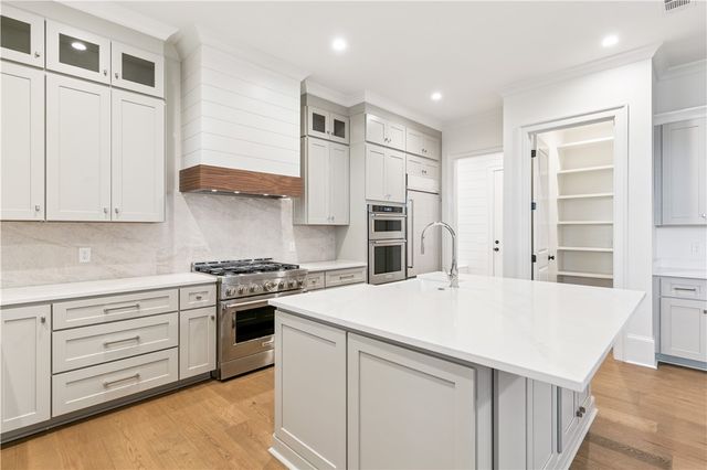 155 Laurel View Drive, St Simons Island, GA 31522