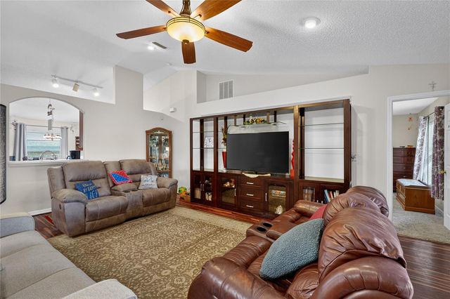 24 RYDING LANE, Palm Coast, FL 32164