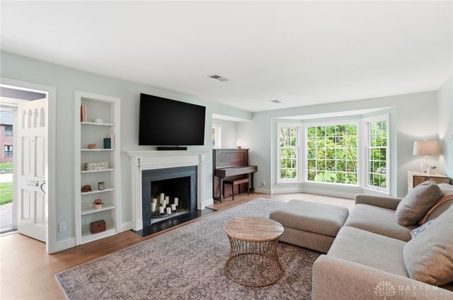 1015 Laurelwood Road, Kettering, OH 45409