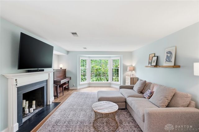 1015 Laurelwood Road, Kettering, OH 45409