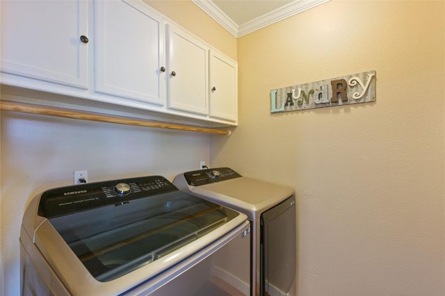 1804 Monks Tale CT, Austin, TX 78748