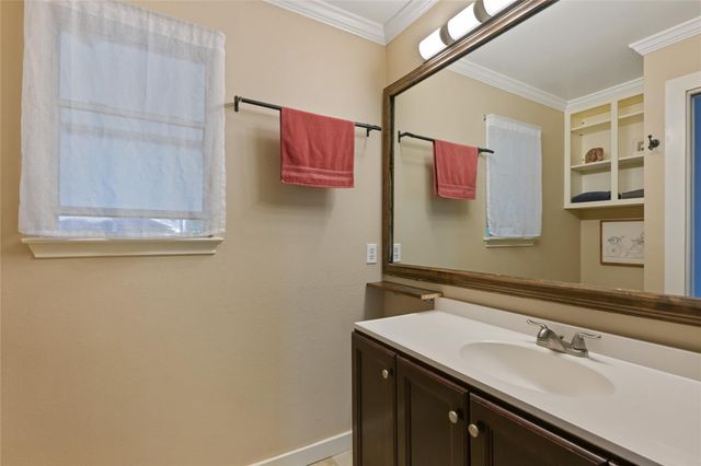 1804 Monks Tale CT, Austin, TX 78748