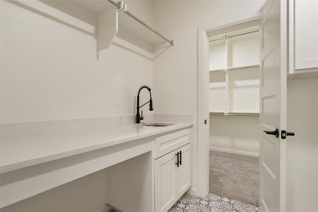 10140 Oakwood Drive, Edmond, OK 73025