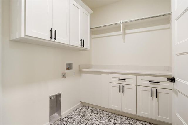 10140 Oakwood Drive, Edmond, OK 73025