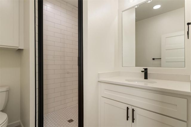 10140 Oakwood Drive, Edmond, OK 73025