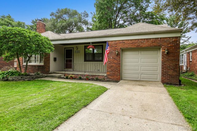 21184 Norwood Drive, Harper Woods, MI 48225