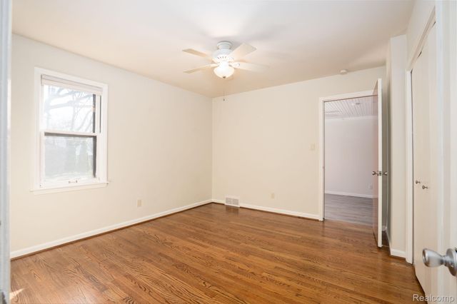 21184 Norwood Drive, Harper Woods, MI 48225