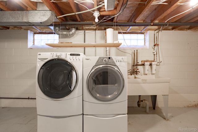 21184 Norwood Drive, Harper Woods, MI 48225