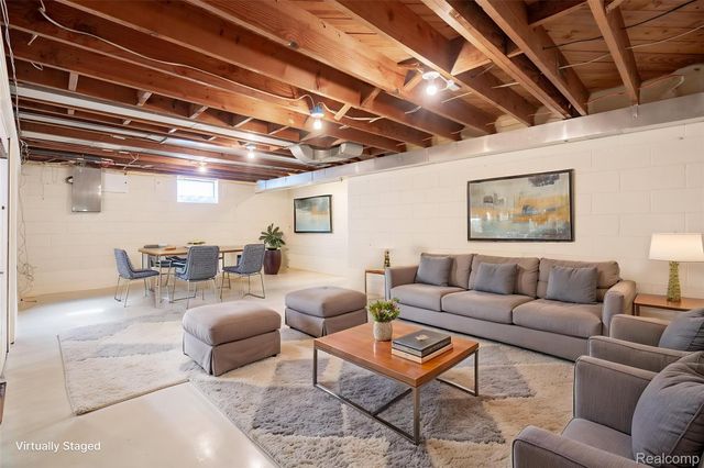 21184 Norwood Drive, Harper Woods, MI 48225