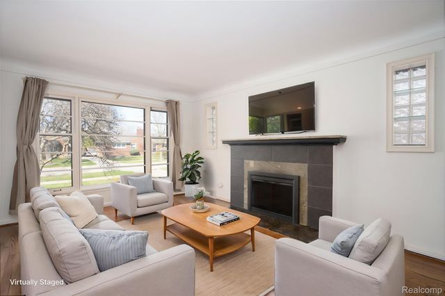 21184 Norwood Drive, Harper Woods, MI 48225