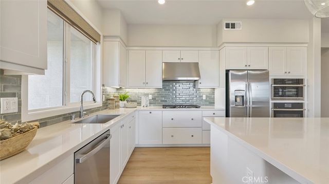 547 Mulligan, Irvine, CA 92618