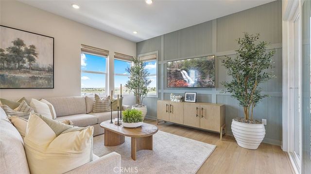 547 Mulligan, Irvine, CA 92618