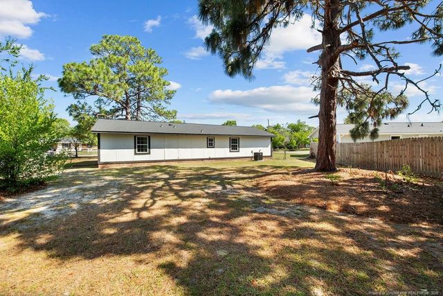 5925 Richfield Avenue, Hope Mills, NC 28348