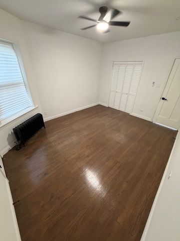 8040 S Rhodes Avenue 1, Chicago, IL 60619