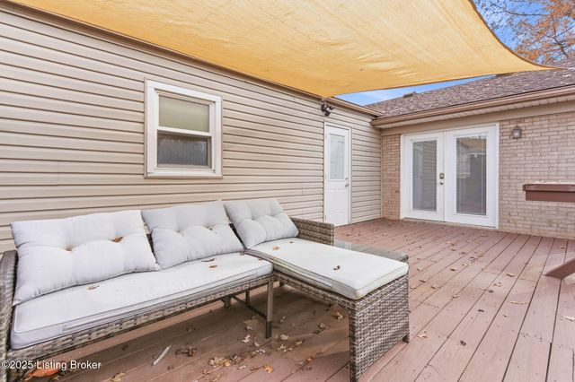 4526 Sandhill Rd, Louisville, KY 40219