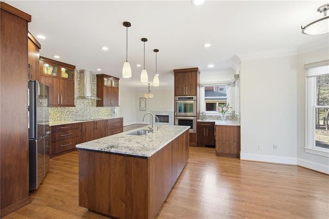 715 Crown Cove, Milton, GA 30004