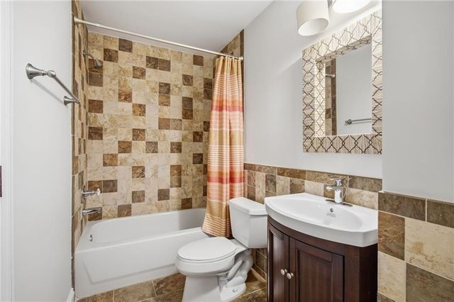 715 Crown Cove, Milton, GA 30004