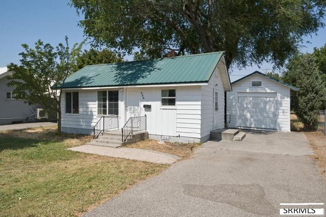 355 E 2nd N, Rigby, ID 83442