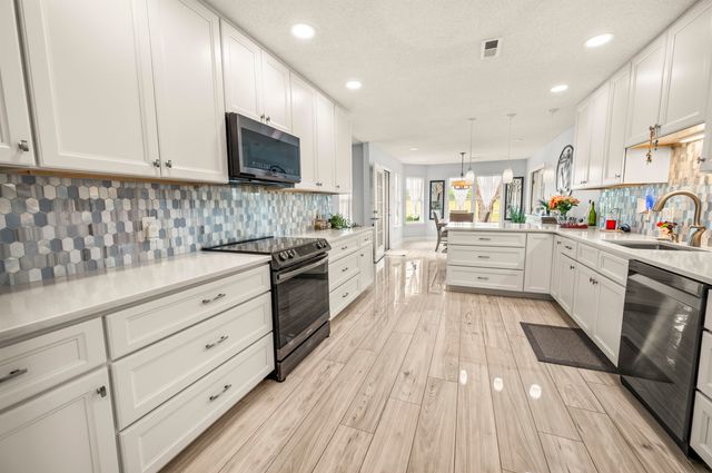 527 Quail Ct., Longs, SC 29568