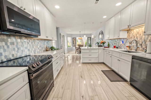 527 Quail Ct., Longs, SC 29568
