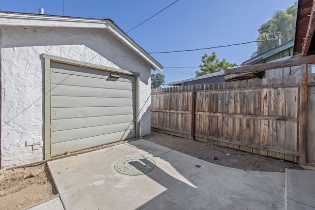 329 E Fedora Avenue, Fresno, CA 93704