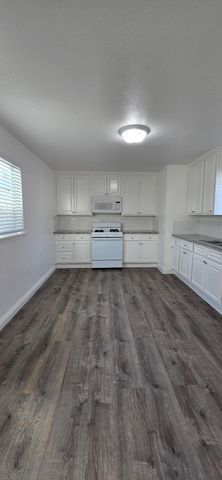 329 E Fedora Avenue, Fresno, CA 93704