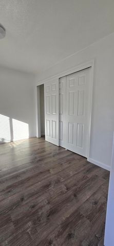329 E Fedora Avenue, Fresno, CA 93704
