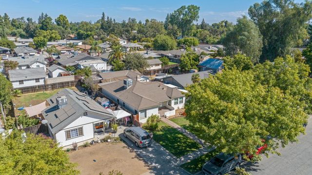 329 E Fedora Avenue, Fresno, CA 93704