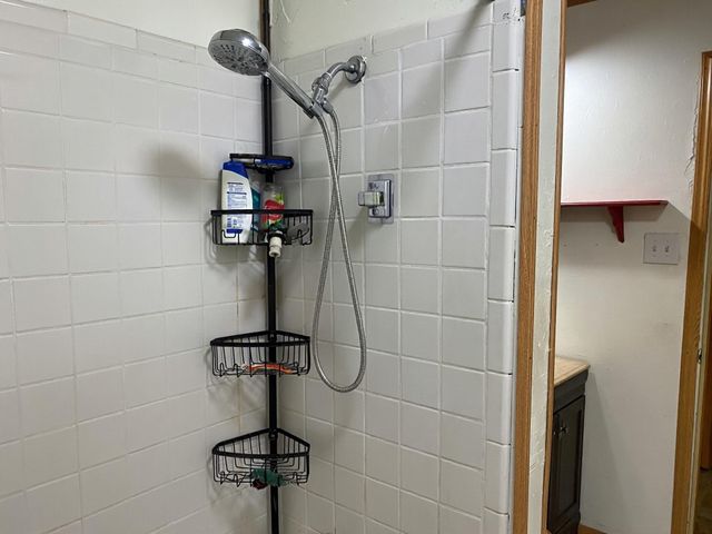 2913 Tarpey Avenue, Texas City, TX 77590