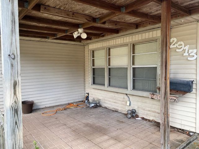 2913 Tarpey Avenue, Texas City, TX 77590