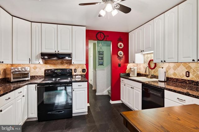 1022 CAROLYN DR, West Chester, PA 19382