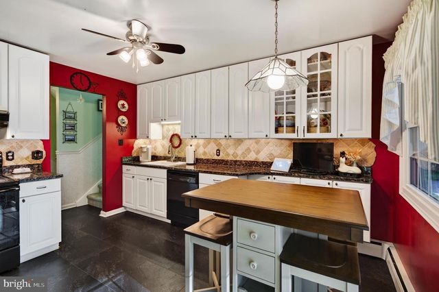 1022 CAROLYN DR, West Chester, PA 19382