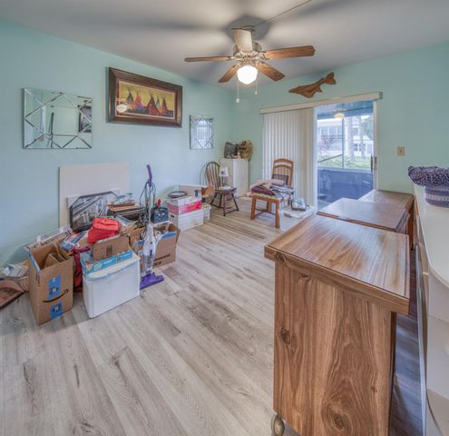 2004 Lake Osborne Drive 1, Lake Worth Beach, FL 33461