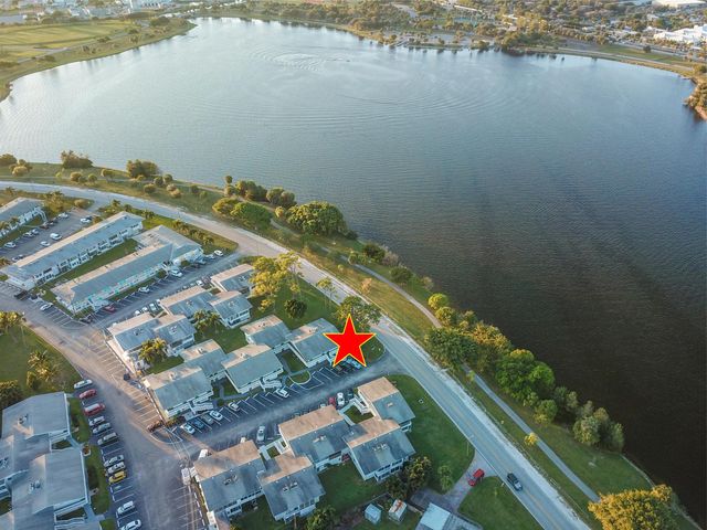 2004 Lake Osborne Drive 1, Lake Worth Beach, FL 33461
