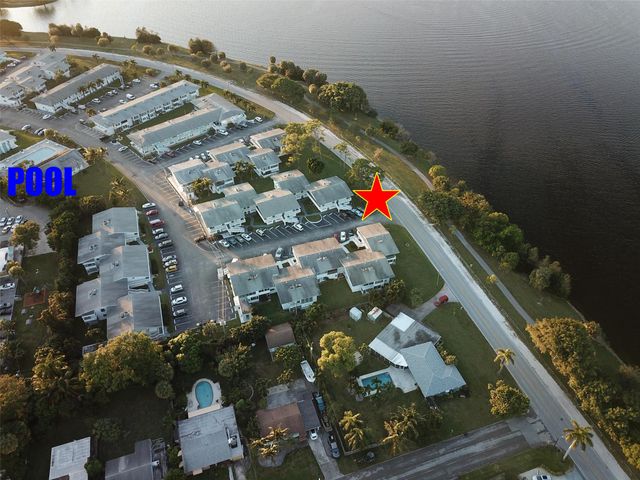 2004 Lake Osborne Drive 1, Lake Worth Beach, FL 33461