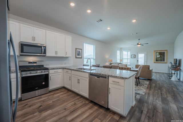 4947 RANAHAN PASS, St Hedwig, TX 78152