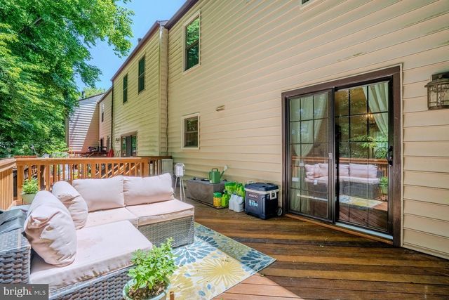 5908 ROBERTS COMMON CT, Burke, VA 22015