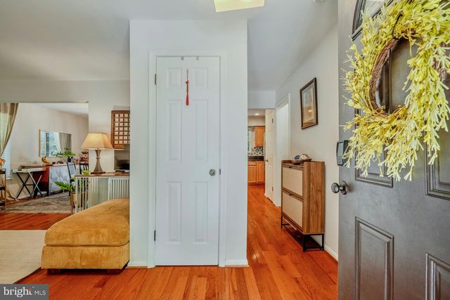5908 ROBERTS COMMON CT, Burke, VA 22015