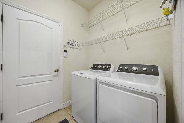 1711 NAFTAL ROAD, North Port, FL 34288