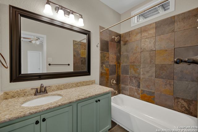 925 & 913 GLENN DR, Canyon Lake, TX 78133