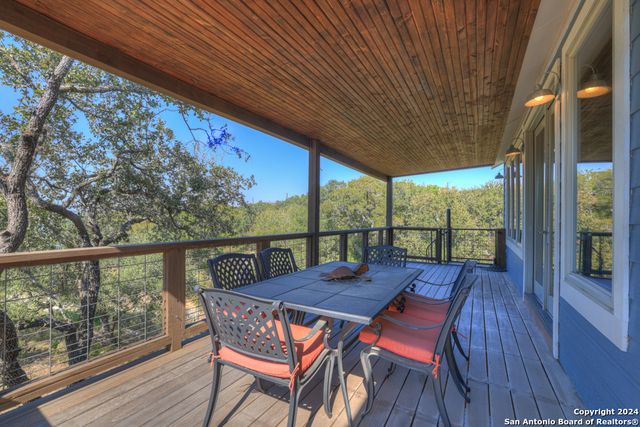 925 & 913 GLENN DR, Canyon Lake, TX 78133