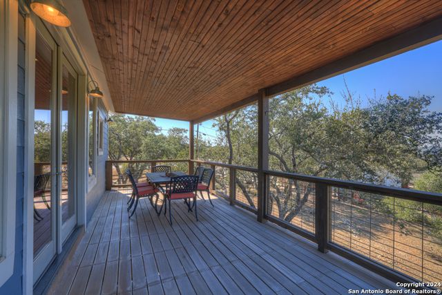 925 & 913 GLENN DR, Canyon Lake, TX 78133