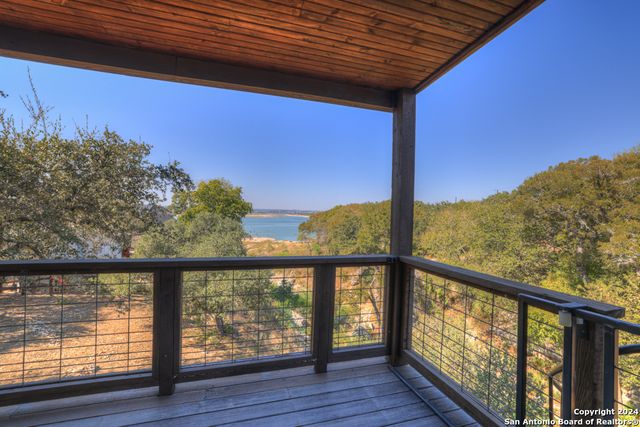 925 & 913 GLENN DR, Canyon Lake, TX 78133
