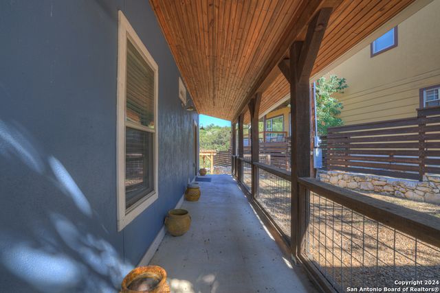 925 & 913 GLENN DR, Canyon Lake, TX 78133