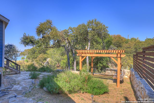 925 & 913 GLENN DR, Canyon Lake, TX 78133
